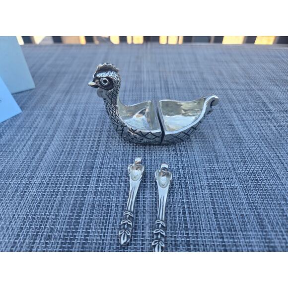 Metal Morphosis By Kaycee Binns Pewter Chicken Salt & Pepper Holder Spoons - Picture 6 of 14
